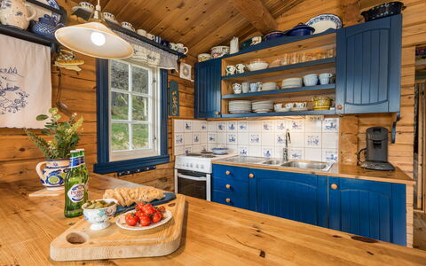 Fjellro: Wood, Home, Cottage, Wood Stain, Hardwood, Kitchen, Paint, Log Cabin, Plank, Cabinetry