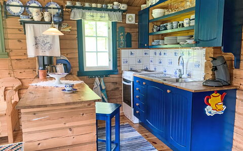 Fjellro: Cabinetry, Wood, Window, Interior Design, Floor, Kitchen, Gas, Hardwood, Flooring, Machine
