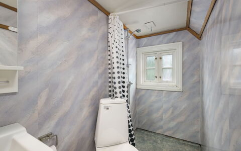 Johans Maria Stova: Building, Wood, Interior Design, House, Architecture, Plumbing Fixture, Floor, Flooring, Bathroom, Bathtub