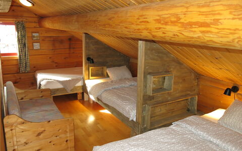 Kvila: Furniture, Property, Wood, Comfort, Window, Interior Design, Building, Floor, Hardwood, Bed