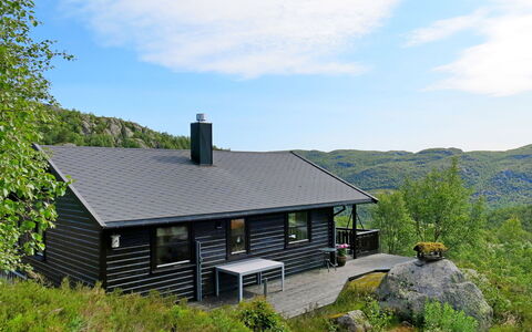 Karlbu: Cloud, Sky, Plant, Building, Window, House, Wood, Natural Landscape, Land Lot, Highland