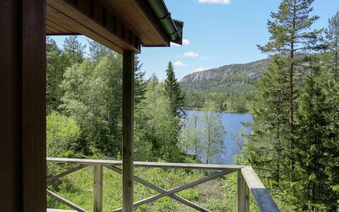 Hustjønn: Cloud, Plant, Sky, Water, Property, Nature, Tree, Wood, Shade, Mountain