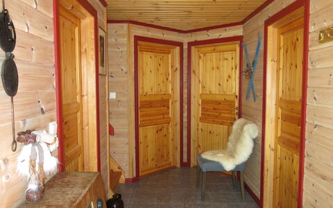 Troll: Property, Wood, Door, Interior Design, Floor, Wall, Flooring, Hardwood, Real Estate