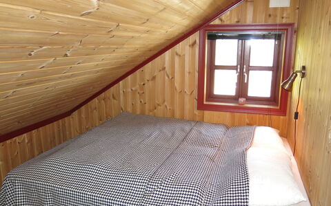 Troll: Property, Building, Furniture, Window, Comfort, Wood, House, Floor, Bed