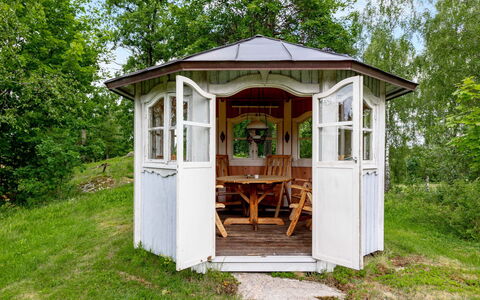 Hökagården: Plant, Building, Window, Wood, Tree, Cottage, Grass, Leisure, House, Outdoor Structure