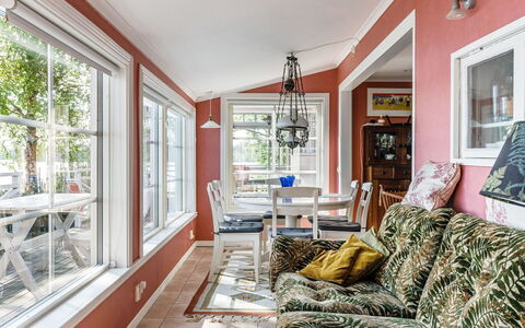 Villa Lundsfjärden: Picture Frame, Couch, Property, Furniture, Window, Wood, Table, Interior Design, Building, Chair