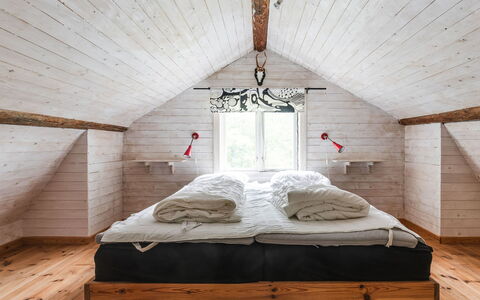 Grönede: Property, Building, Wood, Interior Design, Bed, Floor, Comfort, House, Wall, Bed Frame