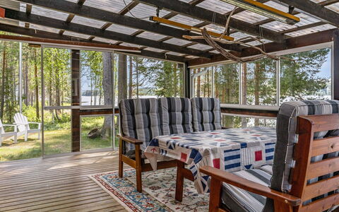 Löaborn: Furniture, Property, Plant, Wood, Tree, Shade, Interior Design, Architecture, Real Estate, Hardwood