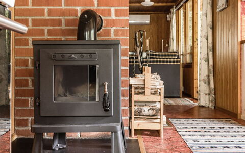 Röshult: Property, Wood, Interior Design, Door, Flooring, Floor, Hearth, Hardwood, Building, Brickwork