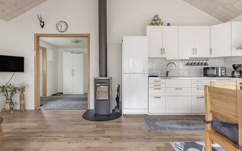 Gaslunda: Property, Cabinetry, Building, Plant, Flowerpot, Countertop, Kitchen Appliance, Wood, Kitchen, Interior Design