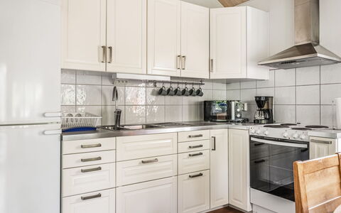 Gaslunda: Cabinetry, Countertop, Property, Building, Kitchen Appliance, Kitchen Stove, Kitchen, Wood, Interior Design, Flooring