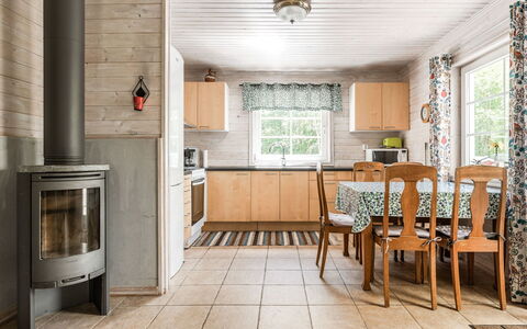 Erikstorp 142: Property, Window, Wood, Interior Design, Floor, Flooring, Table, Chair, Houseplant, Hardwood