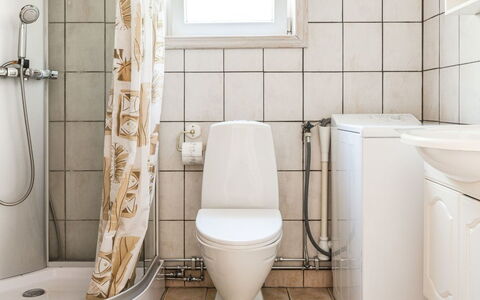 Erikstorp 143: Plumbing Fixture, Toilet, Building, Bathroom, Toilet Seat, Purple, Interior Design, Flooring, House