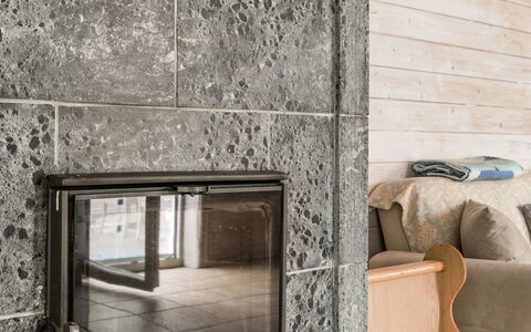 Erikstorp 143: Mirror, Building, Wood, Window, Brick, Rectangle, Interior Design, Brickwork, House, Floor