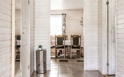 Erikstorp 144: Property, Furniture, Wood, Interior Design, Building, Architecture, Flooring, Floor, Hall