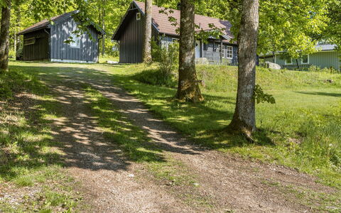 Ängasjö: Plant, Cloud, Sky, Building, Interior Design, Shade, Table, Tree, Condominium, Residential Area