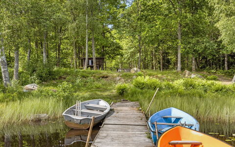 Tingsmåla: Boat, Plant, Plant Community, Vehicle, Water, Watercraft, Boats And Boating--Equipment And Supplies, Natural Landscape, Wood, Tree