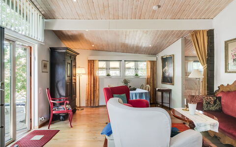 Rindö: Furniture, Picture Frame, Building, Couch, Table, Interior Design, Wood, Lighting, Chair, Lamp