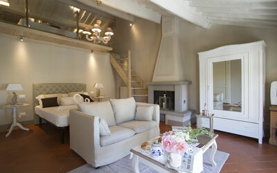 Wellness Suite Hammam: Living Room, Room, Property, Interior Design, Furniture, Ceiling, Building, Floor, House, Wall