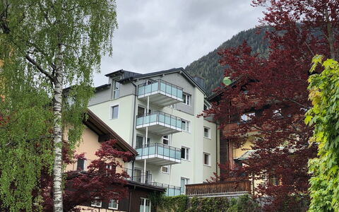 Bad Hofgastein 570: Residential Area, House, Neighbourhood, Home, Architecture, Property, Building, Sky, Town, Tree