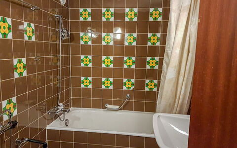 Accommodation:&nbsp;Greppon 111 644.34
