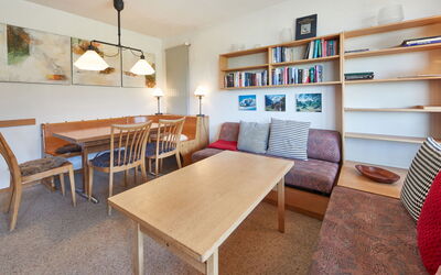 Accommodation:&nbsp;Arzinol 305 644.52