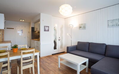 Accommodation:&nbsp;Greppon 107 644.28