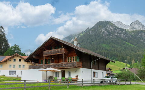Schwenden 150: Wood, Roof, Cottage, Log Cabin, Estate, Beam, Lumber, Porch, Design, Hardwood