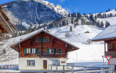 Schwenden 150: Sky, Snow, Building, Mountain, Property, Window, Cloud, Light, Slope, Tree