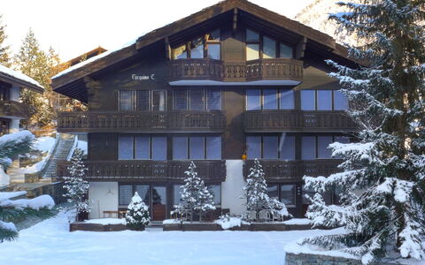 Turquino C: Home, Property, House, Winter, Snow, Building, Real Estate, Architecture, Tree, Estate