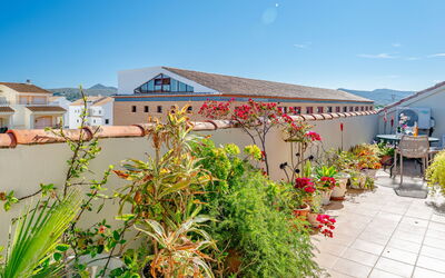 Accommodation:&nbsp;Roma 428.2
