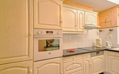 Accommodation:&nbsp;Tazie 647.1