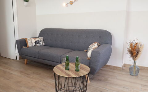 Accommodation:&nbsp;Hoedic 648.5