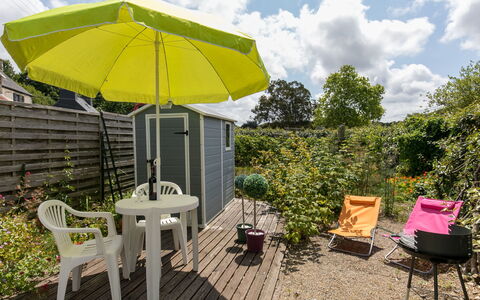 La Littorine: Cloud, Furniture, Plant, Sky, Plant Community, Table, Chair, Umbrella, Shade, Outdoor Furniture
