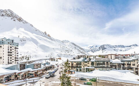 Le Hameau de Tovière: Snow, Mountainous Landforms, Winter, Mountain, Mountain Range, Glacial Landform, Freezing, Hill Station, Alps, Summit