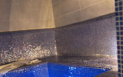 Châtel 644: Water, Rectangle, Floor, Composite Material, Flooring, Tints And Shades, Electric Blue, Swimming Pool