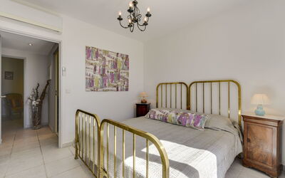 Accommodation:&nbsp;Les Terrasses de Grimaud 202.1