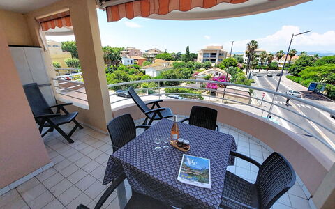 Fréjus 561: Apartment, Balcony, Chair, Hotel
