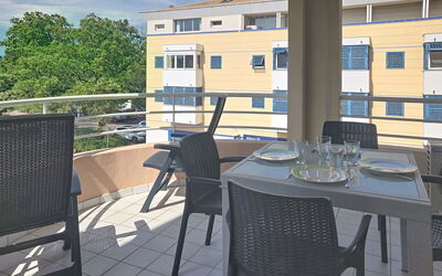 Accommodation:&nbsp;Le Consul 561.3