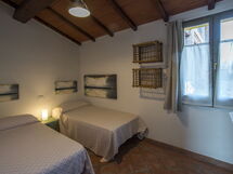 Accommodation:&nbsp;Giambardino