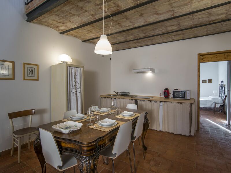 Accommodation:&nbsp;Nanni