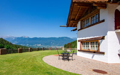 Accommodation:&nbsp;Golden 650.2
