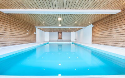 Thyon-Les Collons 631: Water, Swimming Pool, Building, Azure, Rectangle, Floor, Leisure, Composite Material, Real Estate, Ceiling