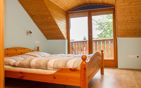 Polgar: Building, Property, Furniture, Window, Comfort, Wood, Interior Design, Bed Frame, Floor, Shade
