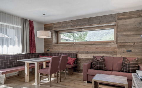 Accommodation:&nbsp;Melisande 3 751.3