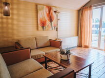Accommodation:&nbsp;Hambachtal 102.8