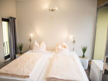 Accommodation:&nbsp;Hambachtal 103.7