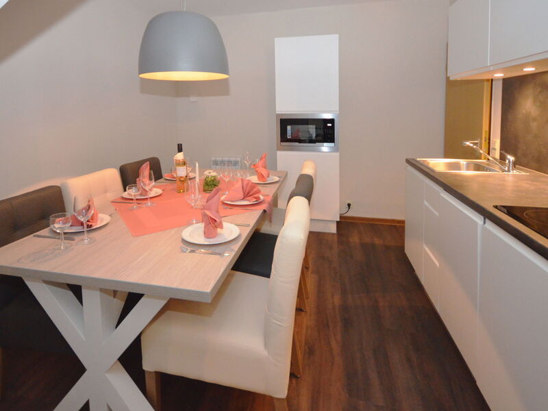 Accommodation:&nbsp;Hambachtal 105.2