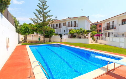 Katy: Swimming Pool, Property, Building, Leisure, Real Estate, House, Leisure Centre, Apartment, Resort, Villa
