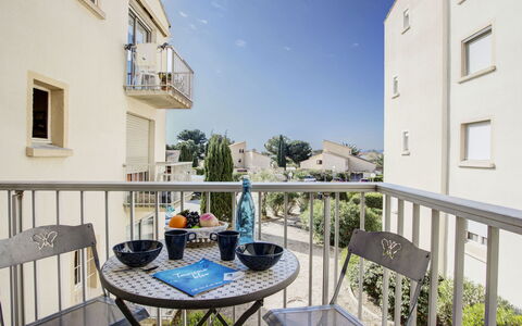 Le Barcarès 330: Building, Sky, Table, Window, Plant, Chair, Fence, Outdoor Furniture, Outdoor Table, Urban Design